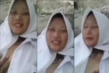 Gadis SMA Indo Ngewe di Batu Sungai Alam Terbuka Viral HD