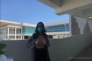 Siskaeee Ngewe Liar di Bandara YIA Sampe Memek Basah Banjir